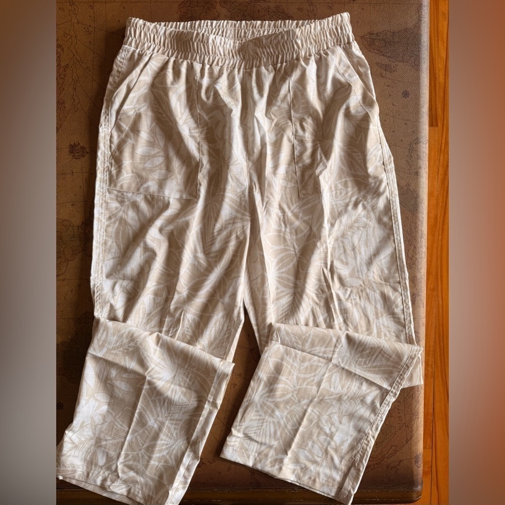 Ripskirt Hawaii Cream Patterned Cropped Pants - Picture 8 of 14